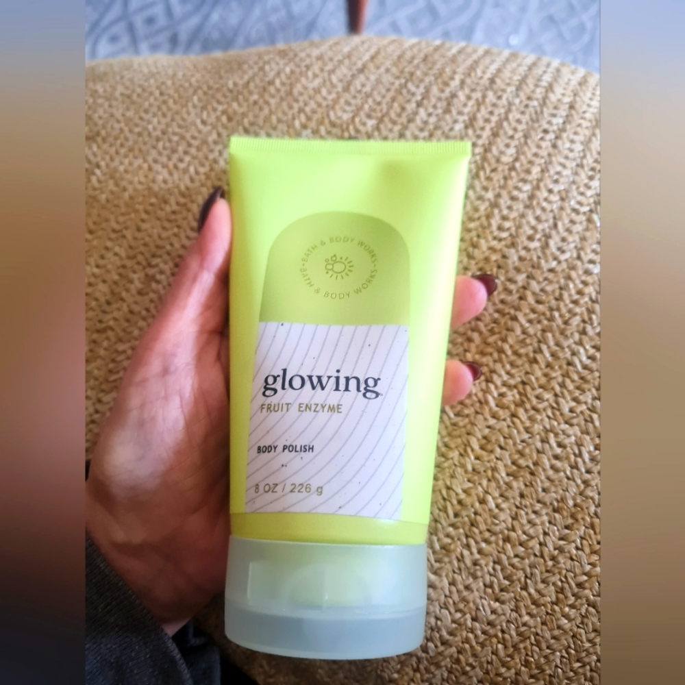 Glowing Fruit Enzyme..Body Polish